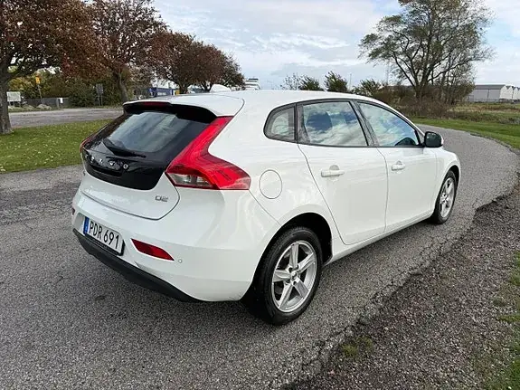 Volvo V40 2017 photo 4