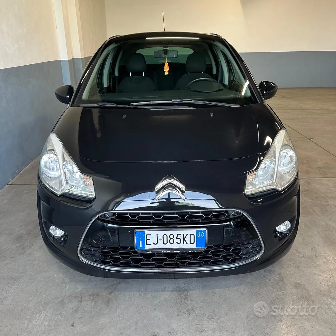 Citroen C3 2011 photo 2
