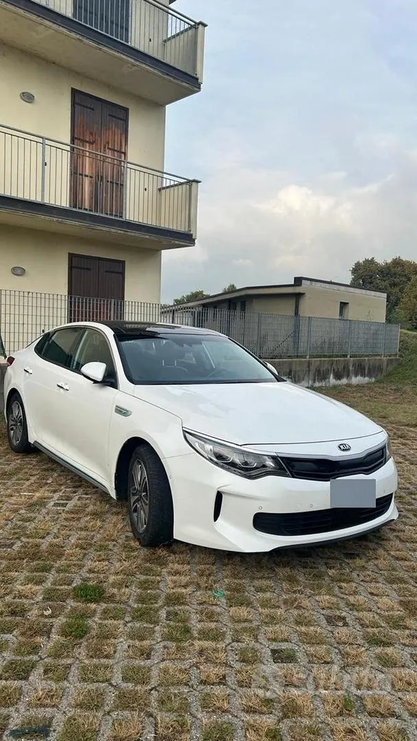 Kia Optima 2016 photo 2