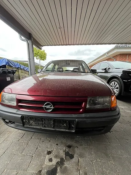Opel Astra 1992 photo 3