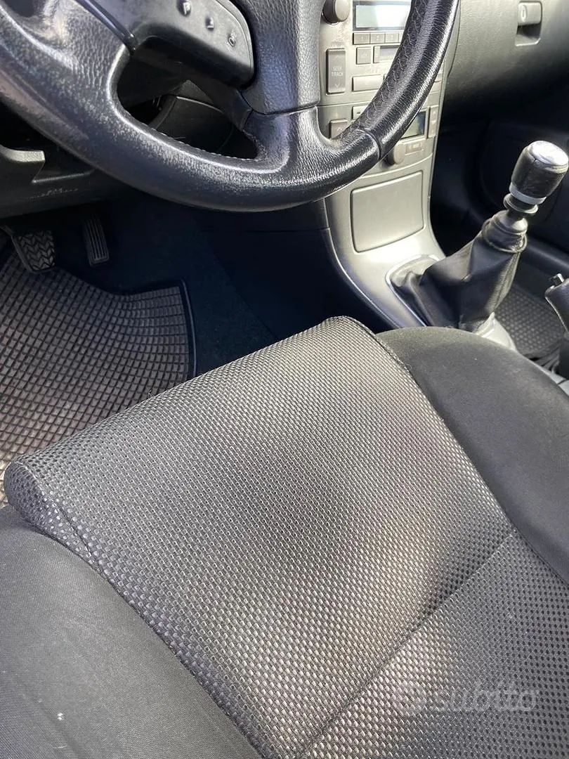 Toyota Avensis 2006 photo 4