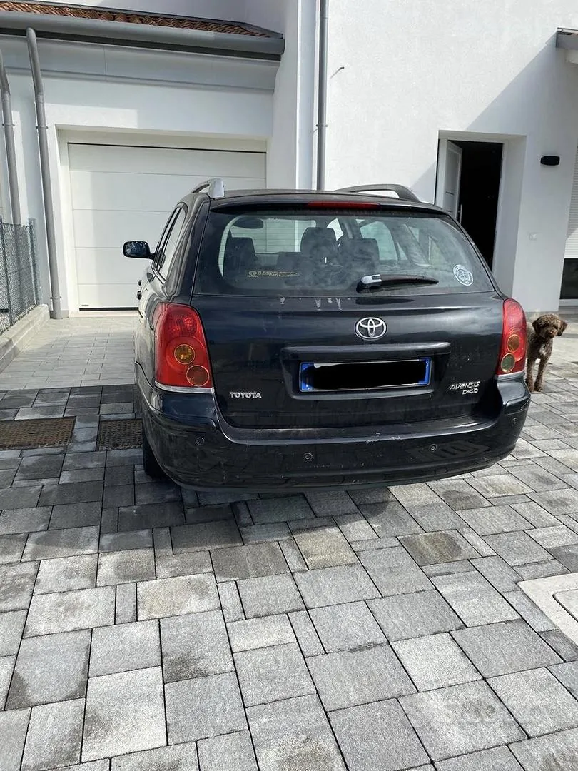 Toyota Avensis 2006 photo 2