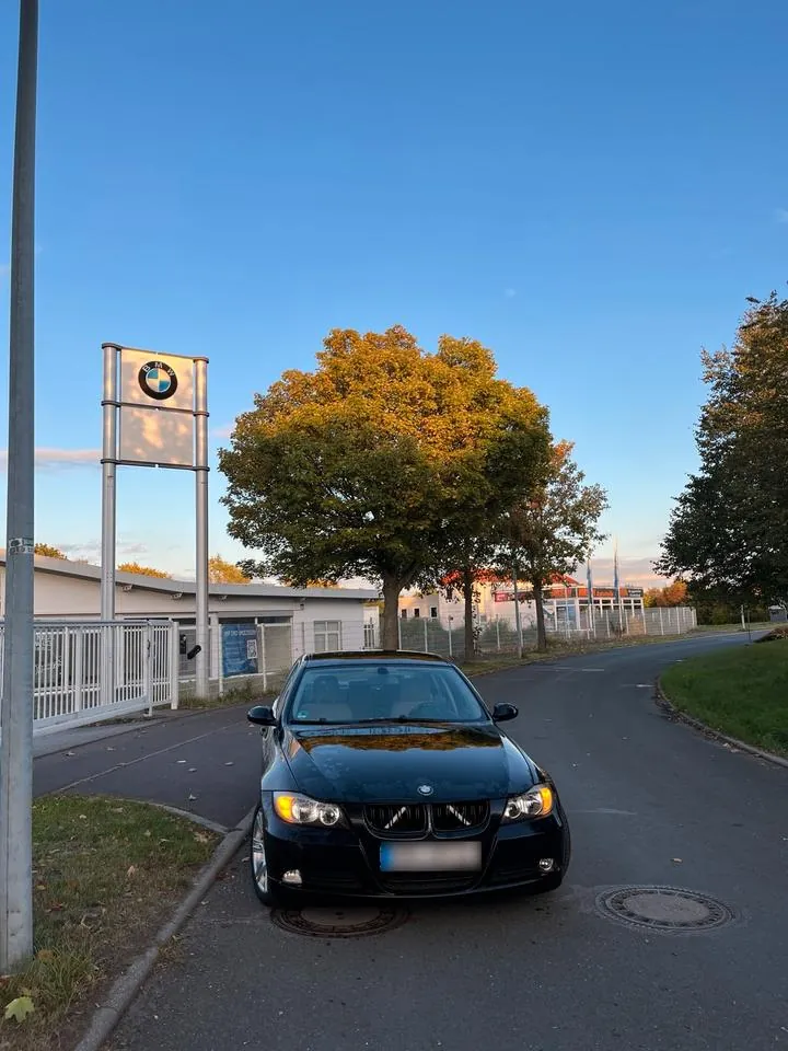BMW E90
