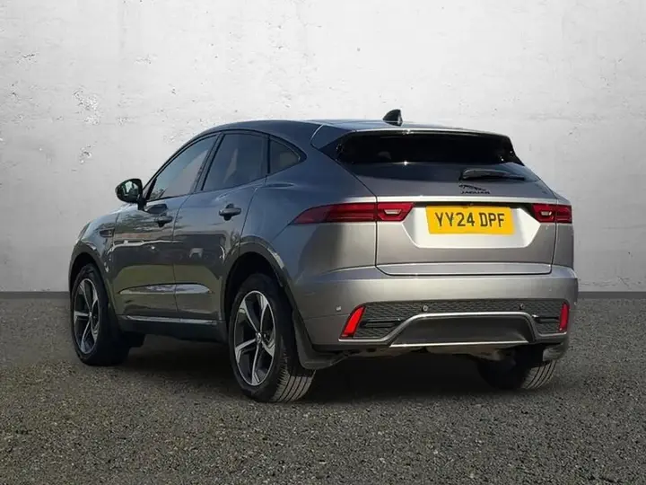 Jaguar E-Pace 2024 photo 3