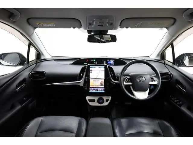 Toyota Prius Phv 2017 photo 5