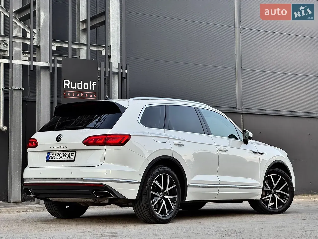 Volkswagen Touareg 2023 photo 4