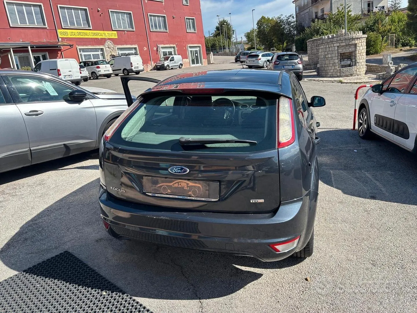 Ford Focus 2010 photo 4