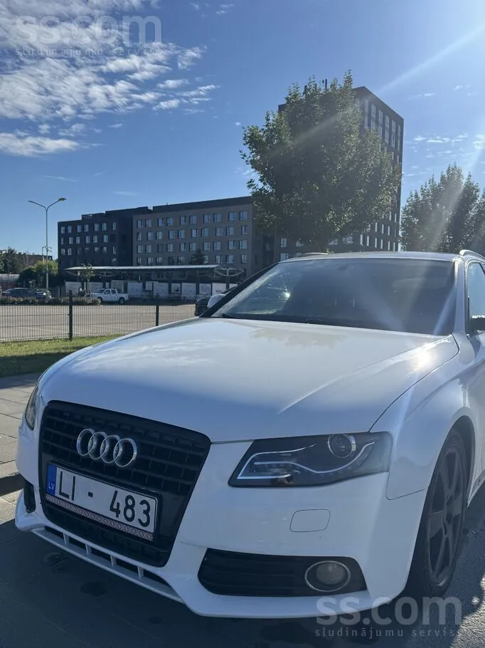 Audi A4 2009 photo 3