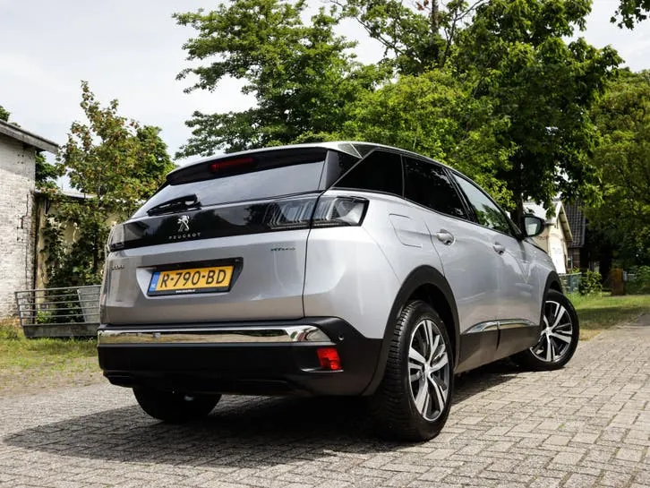 Peugeot 3008 2022 photo 2