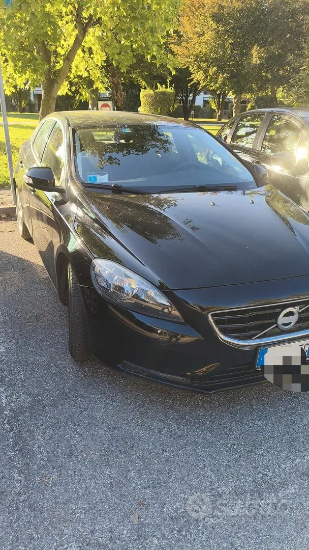 Volvo V40 2014 photo 2