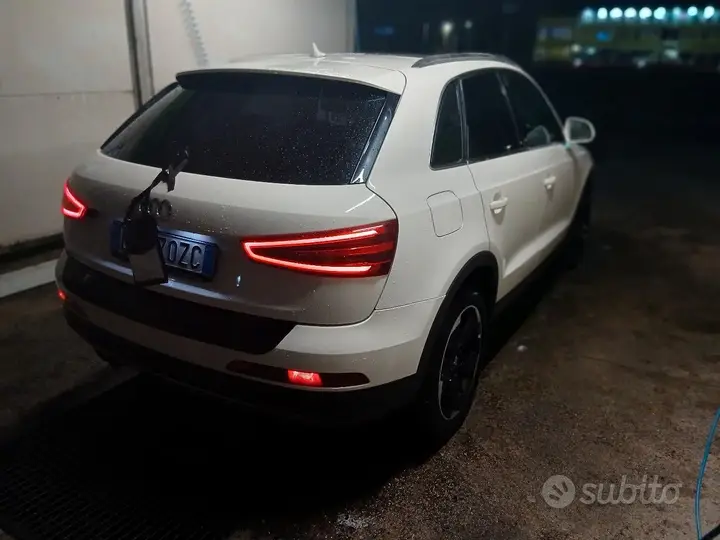 Audi Q3 2012 photo 4