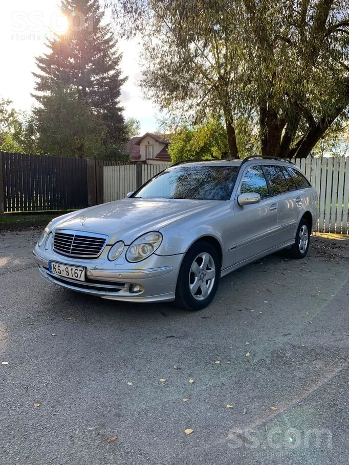 Mercedes-Benz E220