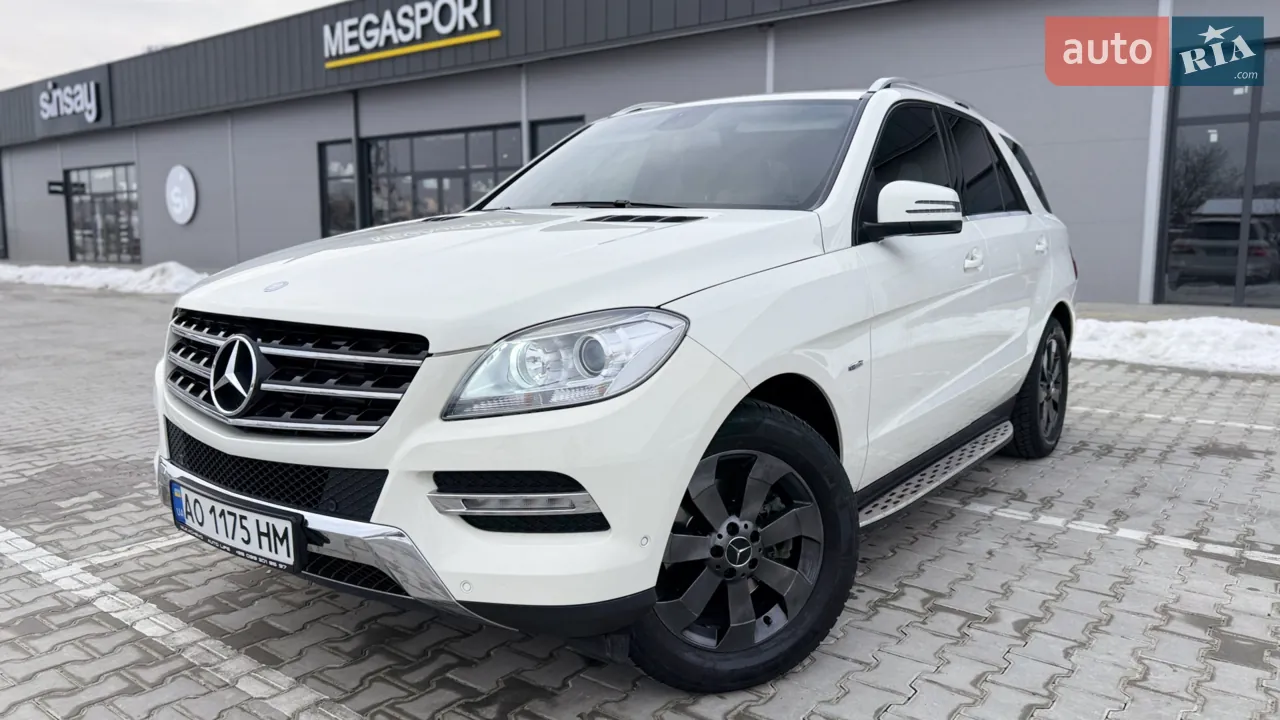Mercedes-Benz M-Class 2012 photo 4