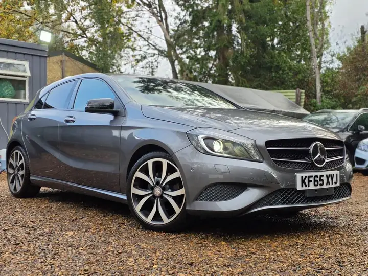 Mercedes-Benz A-Class 2015 photo 2