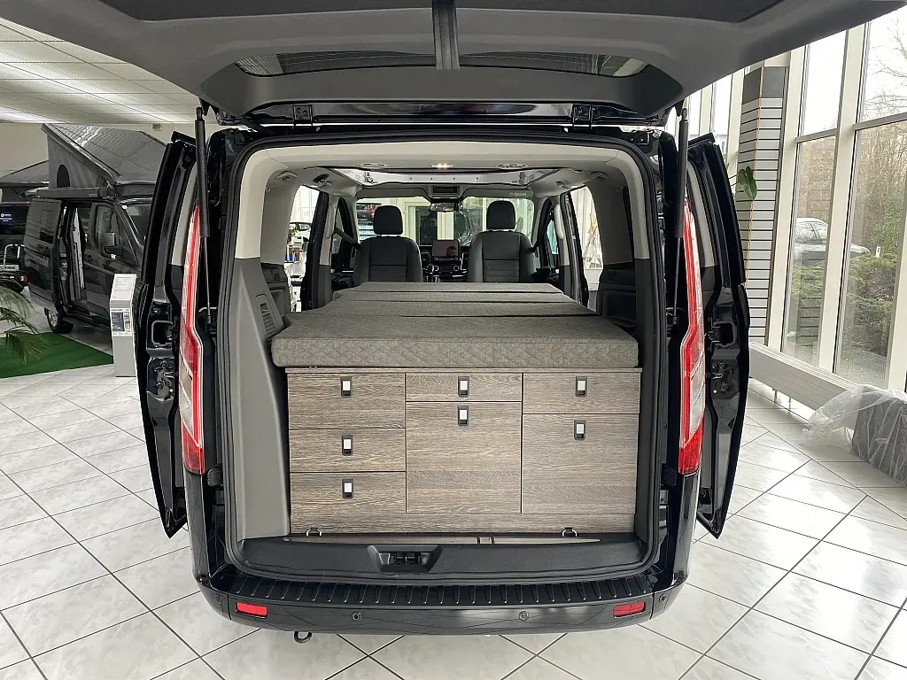 Ford Tourneo 2023 photo 3