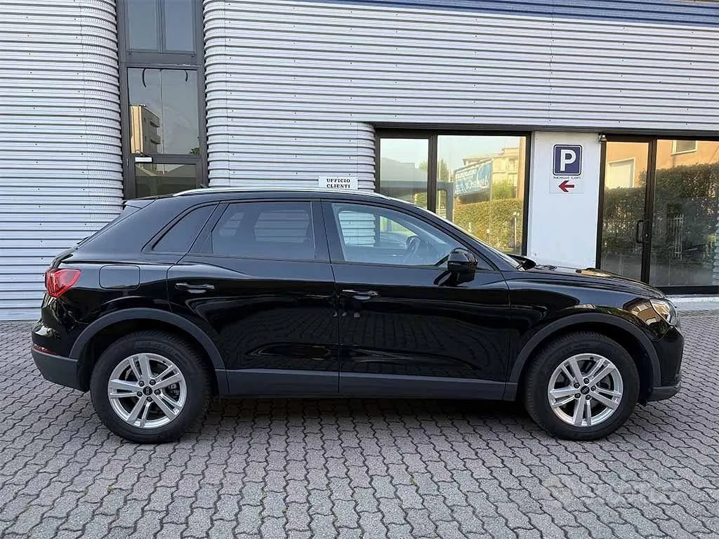 Audi Q3 2022 photo 4
