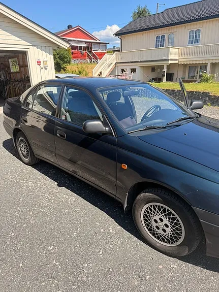Toyota Carina E