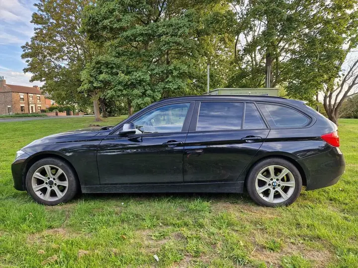 BMW 3 Series 2013 photo 4