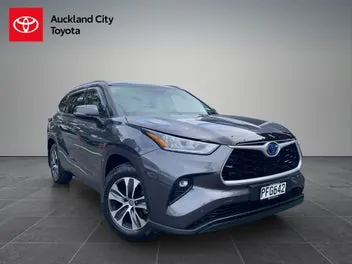 Toyota Highlander 2022 photo 2