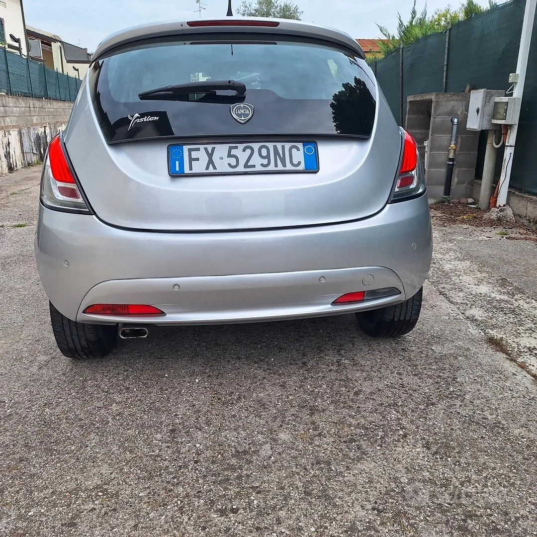 Lancia Ypsilon 2019 photo 3