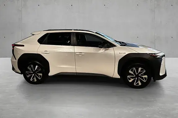Toyota Bz4X 2023 photo 5