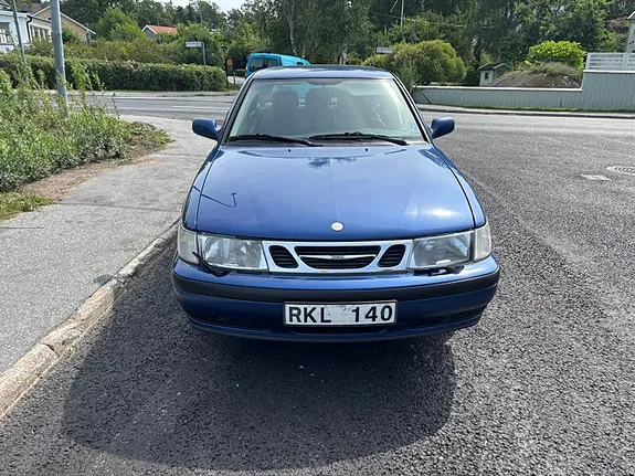 Saab 9-3 2000 photo 2