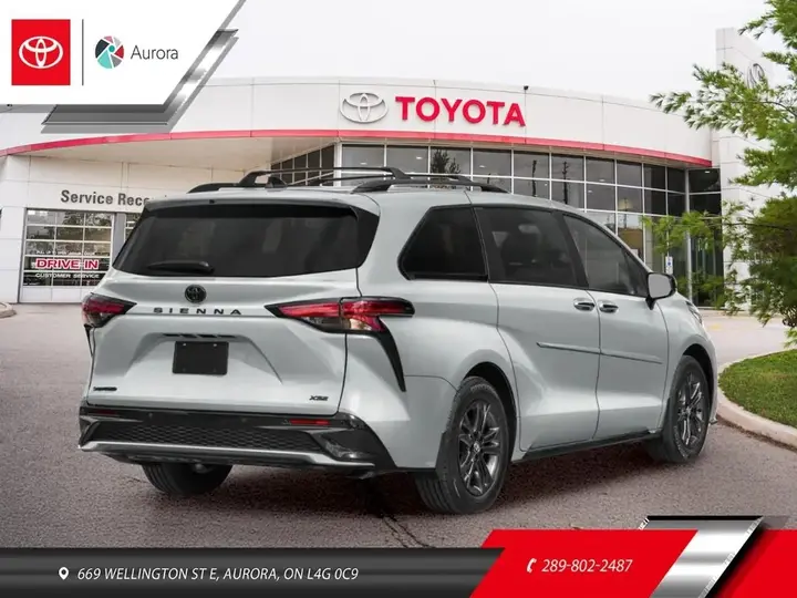 Toyota Sienna 2026 photo 2
