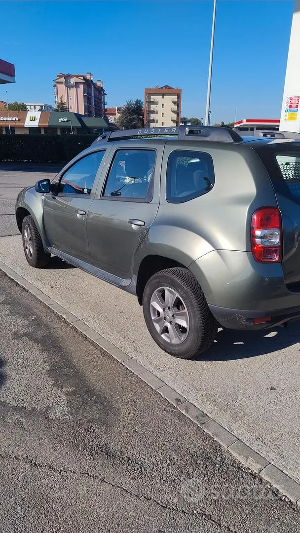 Dacia Duster 2015 photo 2