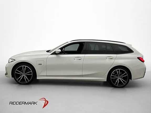 BMW 330E 2023 photo 4
