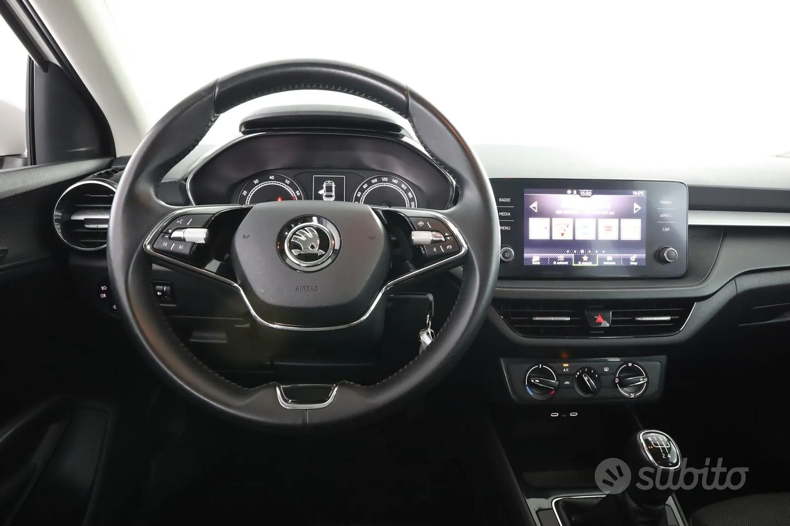 Skoda Fabia 2022 photo 4