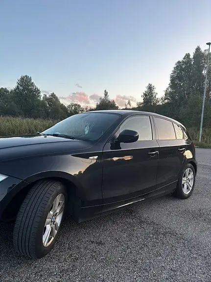 BMW 118D 2010 photo 5