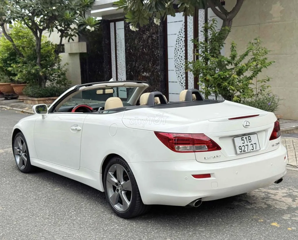 Lexus Is 2010 photo 5