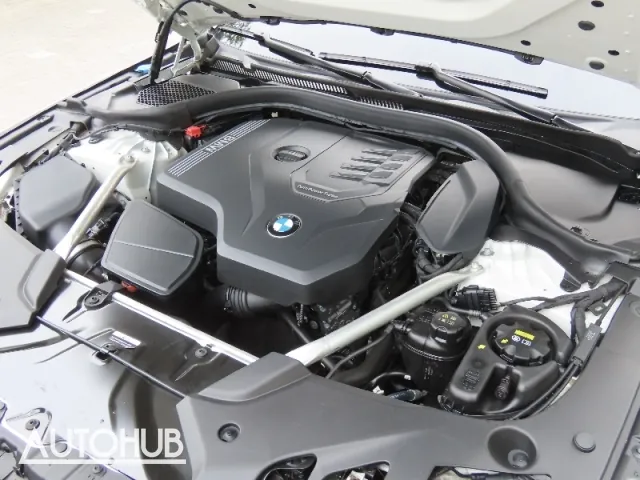 BMW 5 Series 2023 photo 5