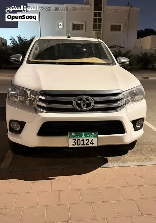 Toyota Hilux 2025 photo 4