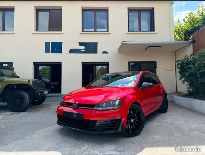 Volkswagen Golf 2013 photo 2