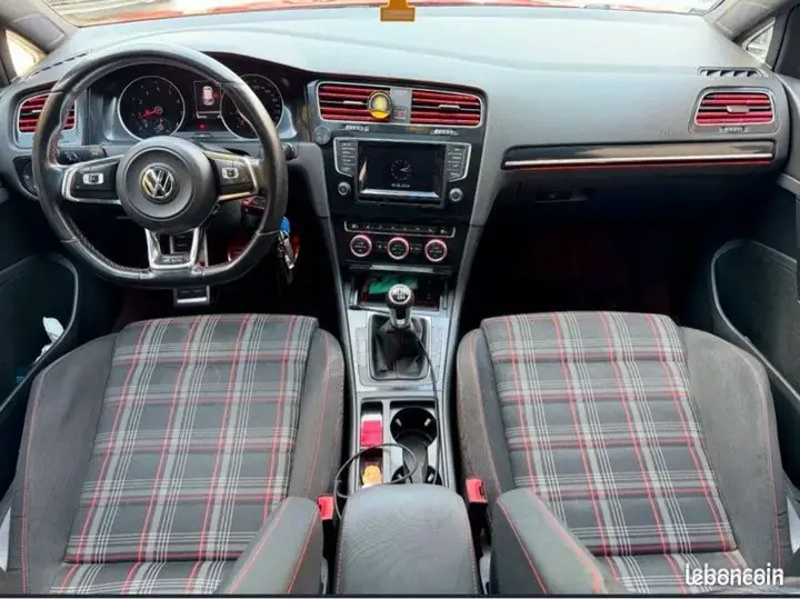 Volkswagen Golf 2013 photo 3