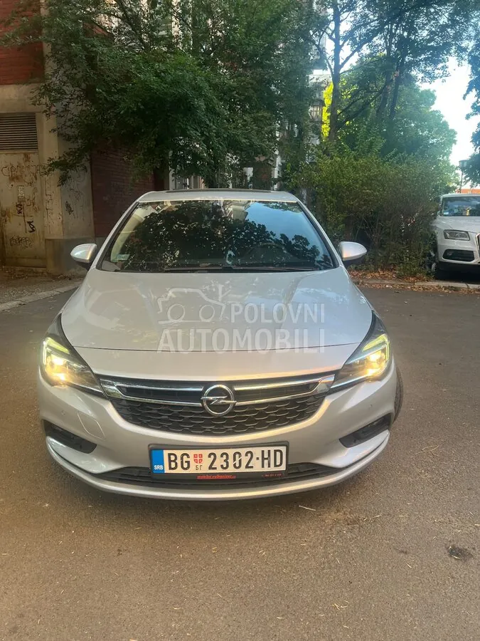 Opel Astra K 2019 photo 3