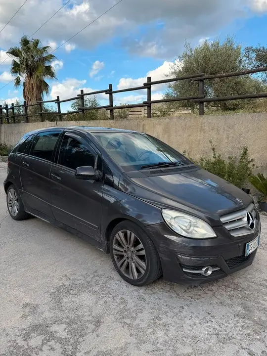 Mercedes-Benz B-Class 2008 photo 4