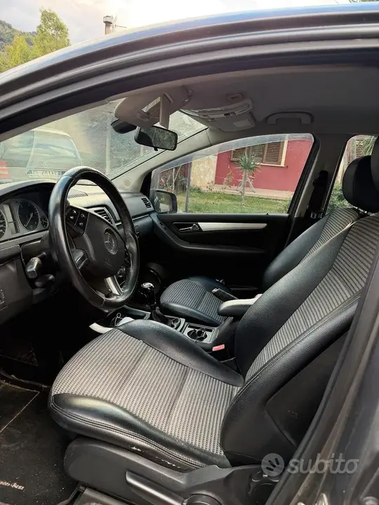 Mercedes-Benz B-Class 2008 photo 3