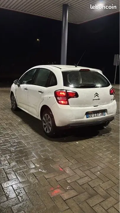 Citroen C3 2014 photo 2