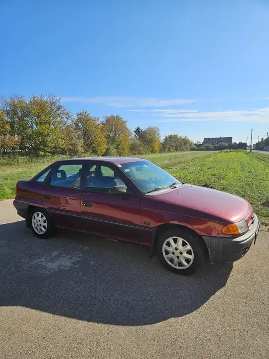 Opel Astra 1993 photo 3