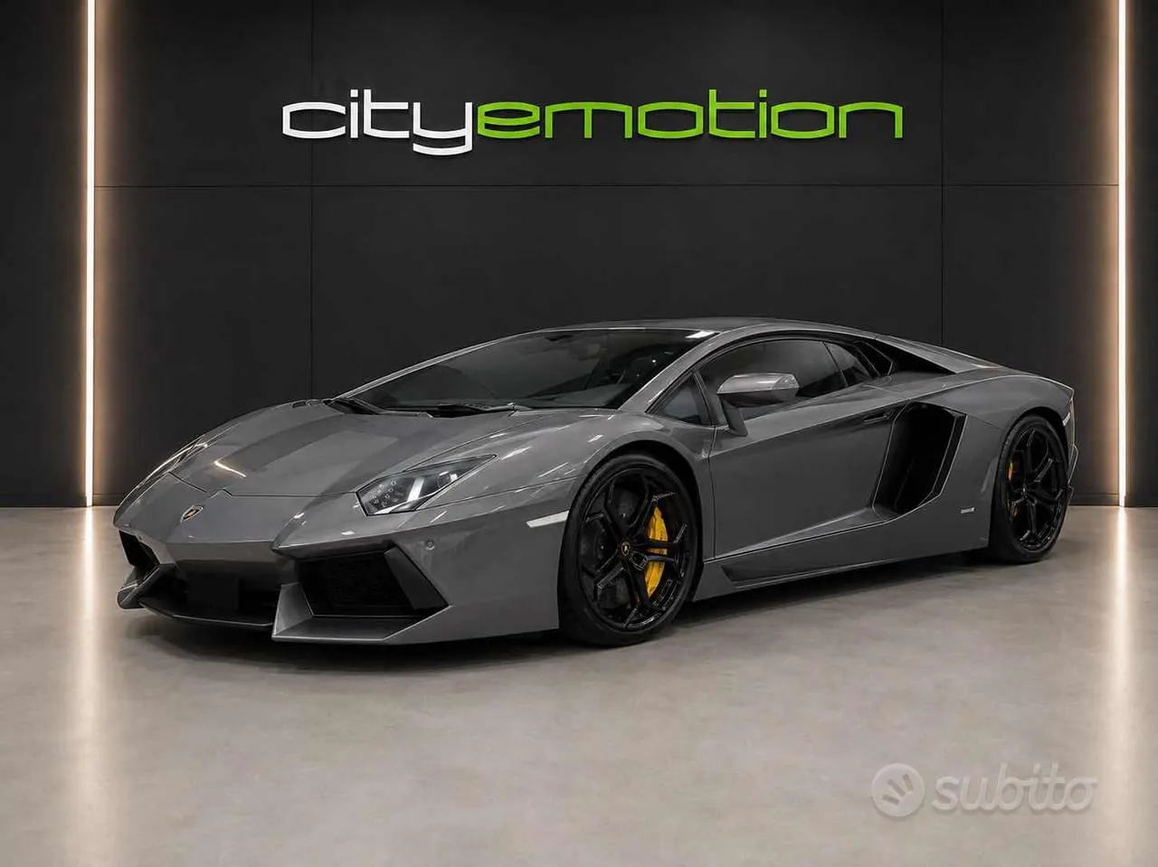 Lamborghini Aventador