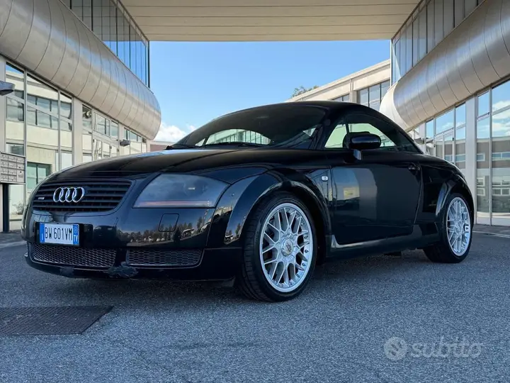 Audi Tt 2001 photo 2