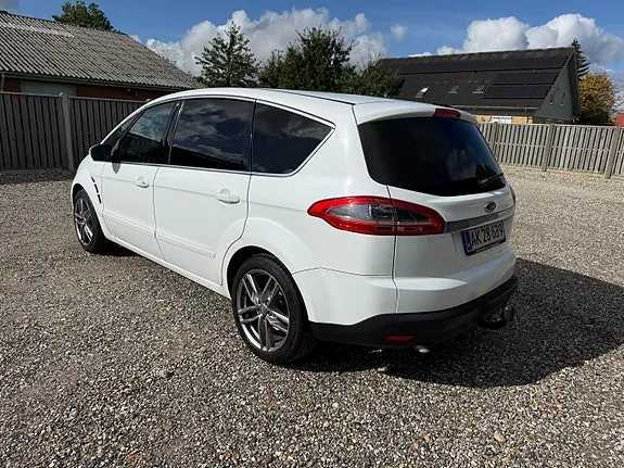 Ford S-Max 2012 photo 4