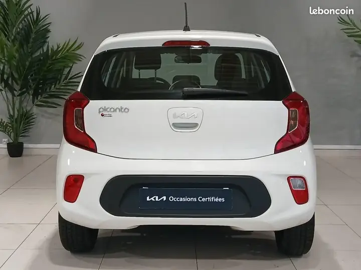 Kia Picanto 2022 photo 3