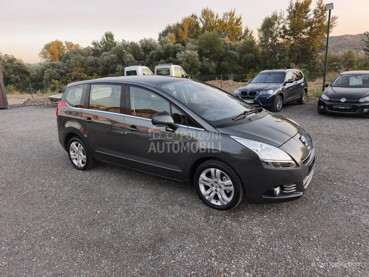 Peugeot 5008 2011 photo 5