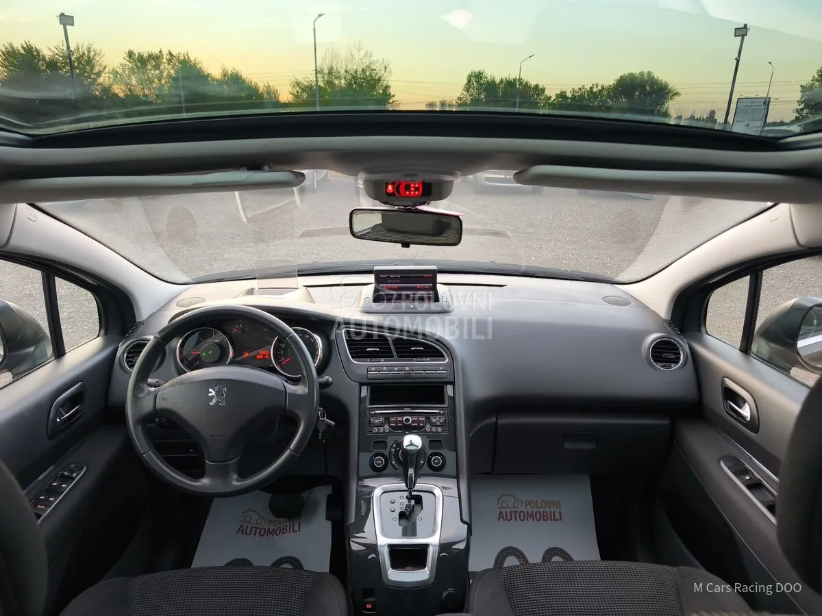 Peugeot 5008 2011 photo 3