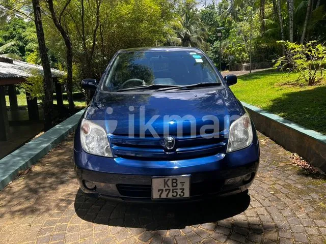 Toyota Ist