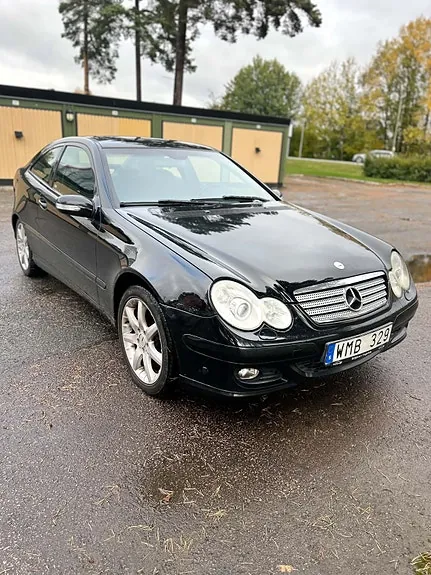 Mercedes-Benz C200 2005 photo 2
