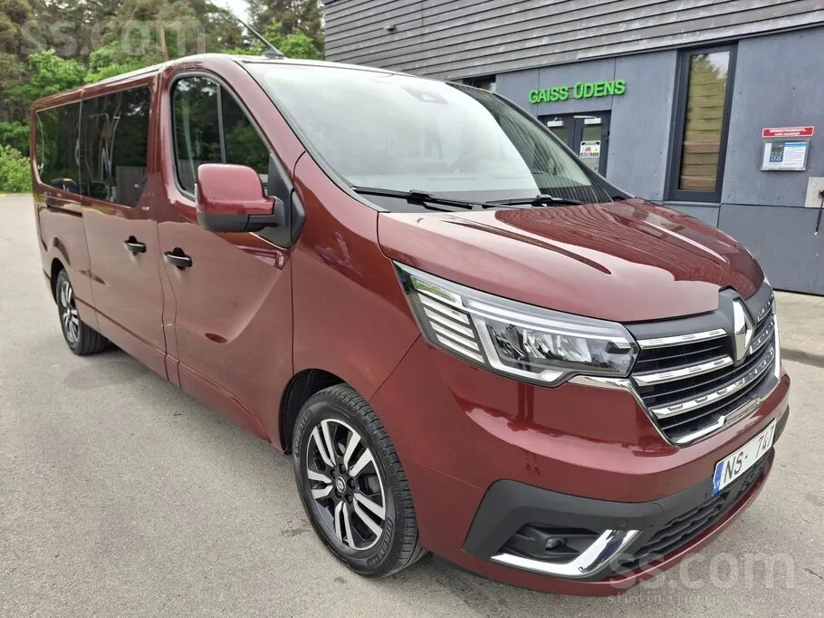 Renault Trafic 2023 photo 2